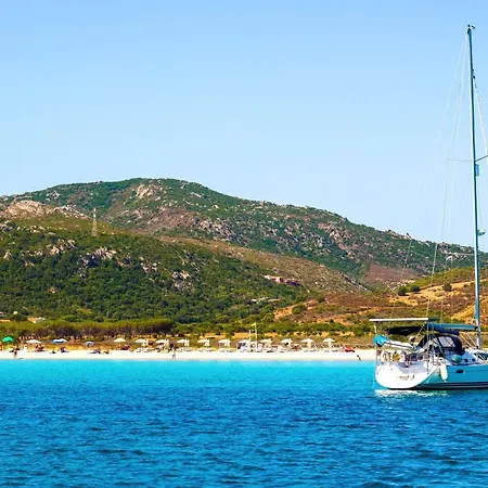 Victoria 1.5 Km From The - Happy *